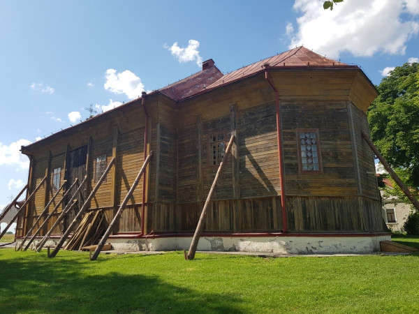 Kościół przed remontem