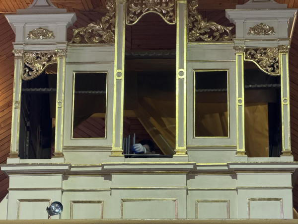 Wyprowadzka z kościoła przed remontem