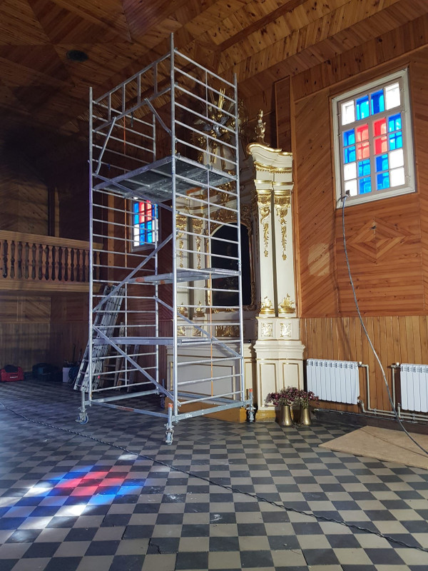 ROZPOCZĘCIE PRAC REMONTOWYCH PRZY KOŚCIELE