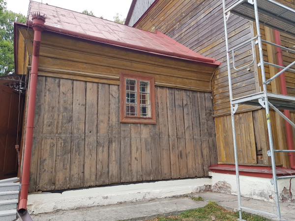 ROZPOCZĘCIE PRAC REMONTOWYCH PRZY KOŚCIELE